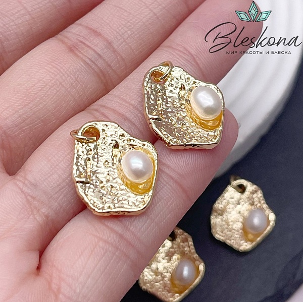 20,5*16 мм Цвет золото, Подвеска ракушка с натуральным жемчугом