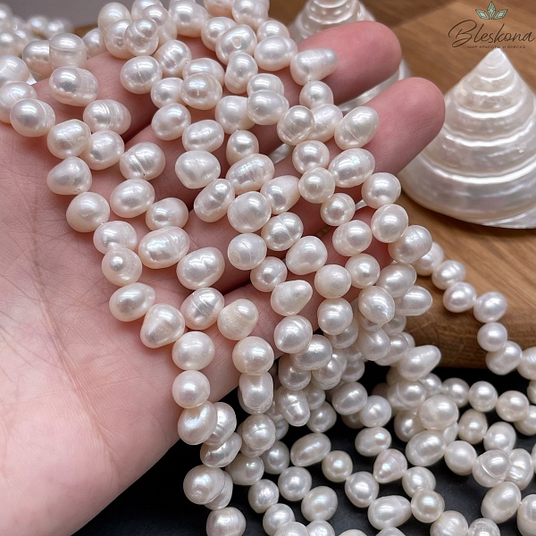 Жемчуг рис белый смещенный центр 8-10 мм 