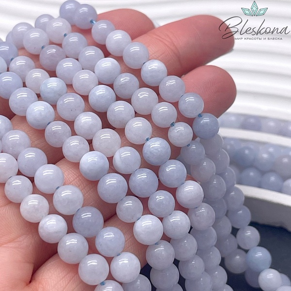 Кварц тонированный светло- голубой 6 мм