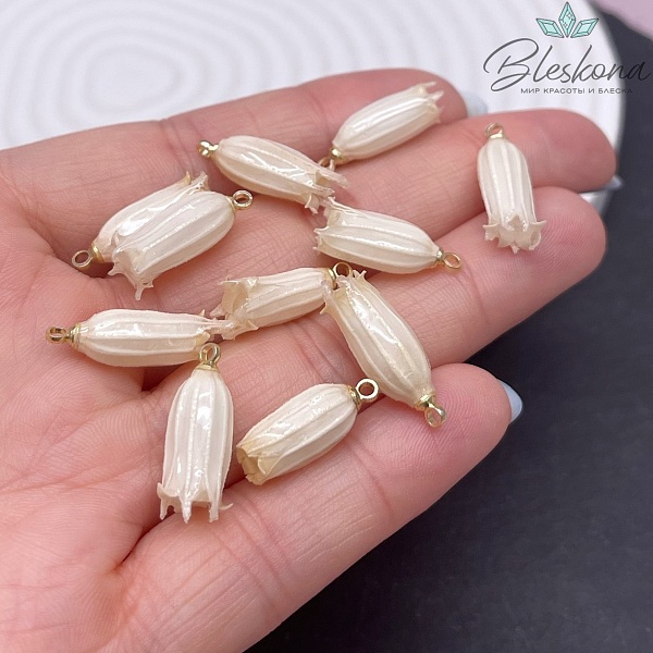 22-27 мм Подвеска Бутончик в эпоксидной смоле белый