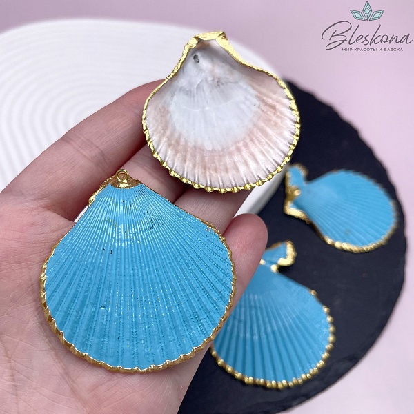 (46-48)*(40-43) мм, Цвет золото, Подвеска Тихоокеанский ситцевый гребешок голубой