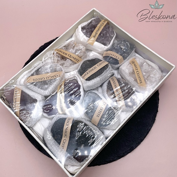 Коллекционный набор друз необработанных кварцев  