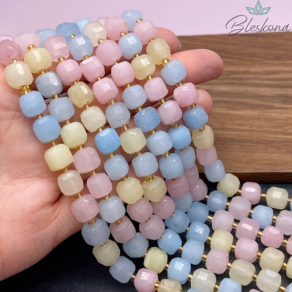 Кварц тонированный микс №2 куб в огранке 8*8 мм