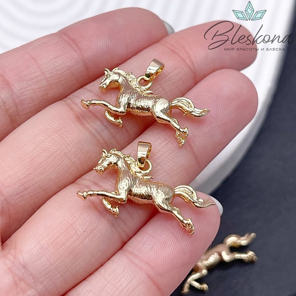 15*26 мм Цвет золото, Подвеска Лошадь