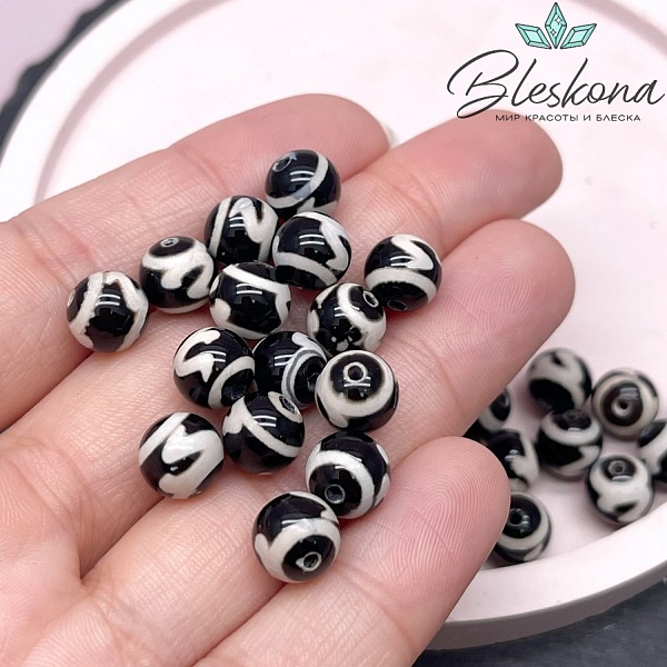 Бусина Дзи Золотой ключ бело-черный шар 8 мм уп.15 шт.