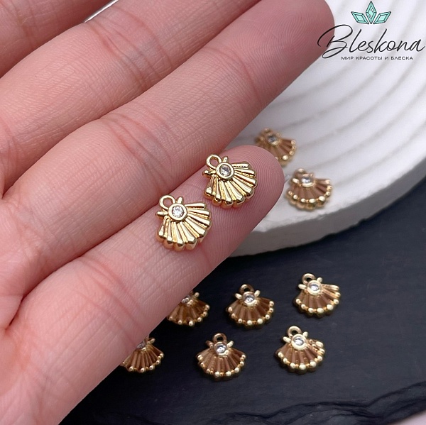 9*9 мм Цвет золото, Подвеска ракушка с цирконом