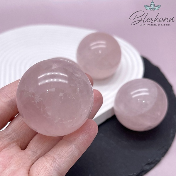 Розовый кварц шар 40 мм