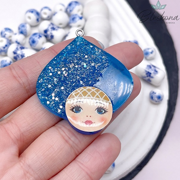 50*42 мм, Цвет серебро, Подвеска Личико с кокошником голубой