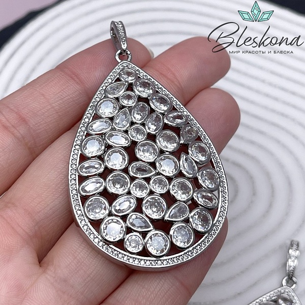 55*37 мм Цвет серебро, Подвеска капля с цирконами 