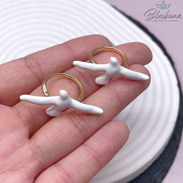 18,6 мм,Цвет золото, Кольцо Белый Голубь (Птица) безразмерное 