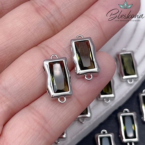17,5*8,5 мм Цвет серебро, Коннектор прямоугольник бледно-зеленый циркон