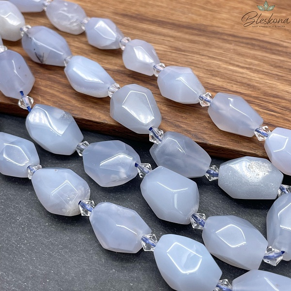 Халцедон фриформ огранка (19-21)*(14-17) мм