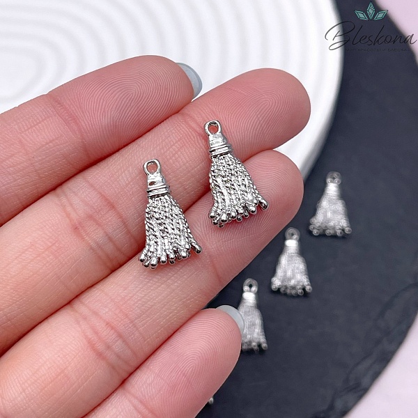 18*10 мм Цвет серебро, Подвеска кисточки 