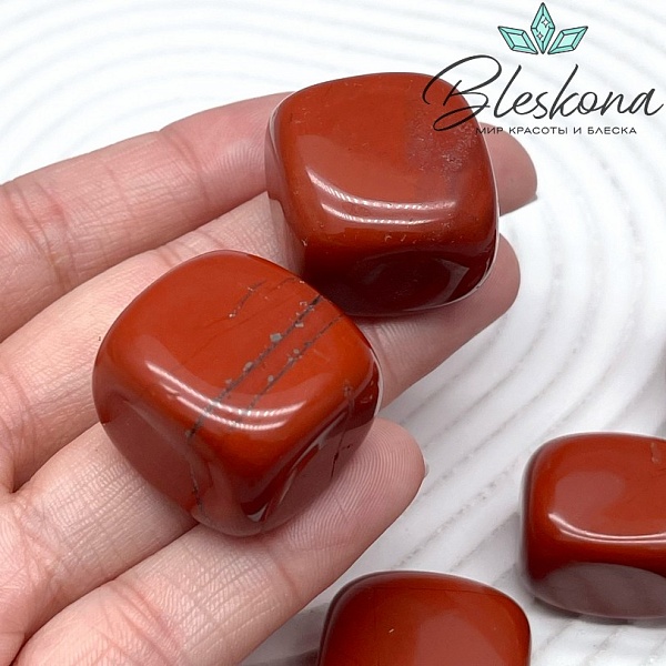 (23-28)*(16-22) мм Цвет серебро, Подвеска фриформ Яшма красная