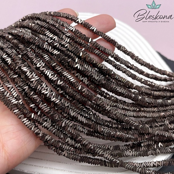 3*1,5 мм Гематин квадрат елочка, цвет коричневый №1 (шоколадный)