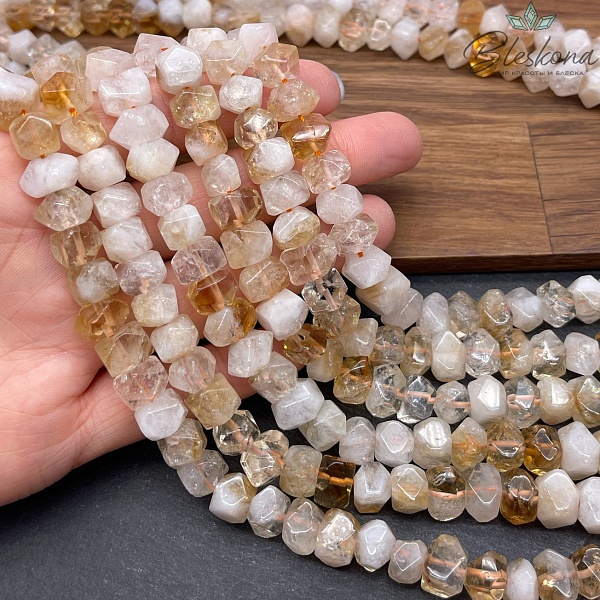 Цитрин фриформ огранка (8-9)*(8-10) мм