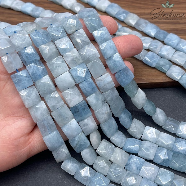 Аквамарин квадрат огранка 10 мм