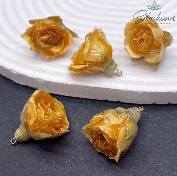 14-17 мм, Цвет золото, Подвеска роза в эпоксидной смоле №7