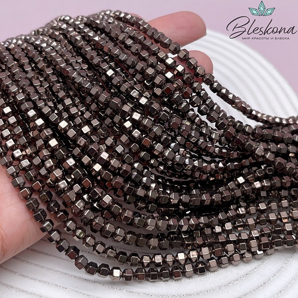 4*4 мм Гематин, цвет коричневый №1 (шоколадный), многогранник имитация