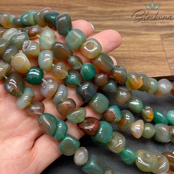 Агат зелено- коричневый (тонированный) галтовка (7-12)*(7-10) мм