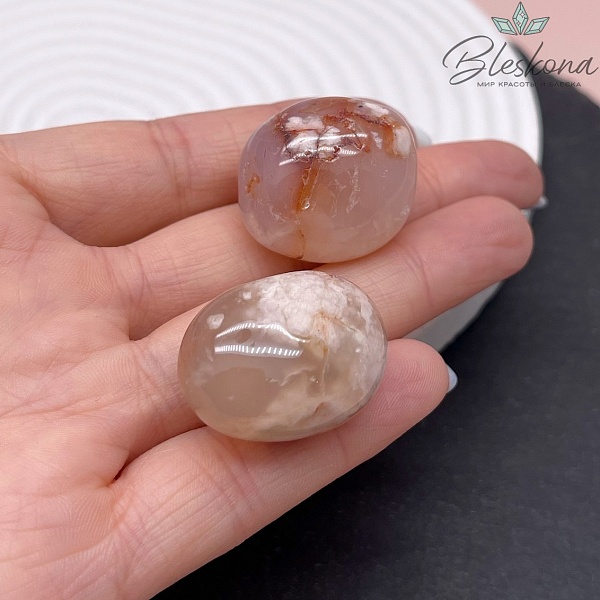 Опал розовый галтовка 21-28 мм