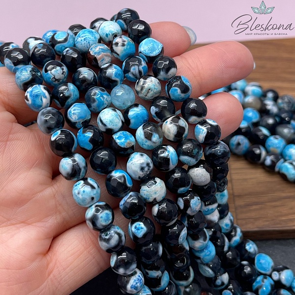 Агат черный голубые разводы огранка 8 мм