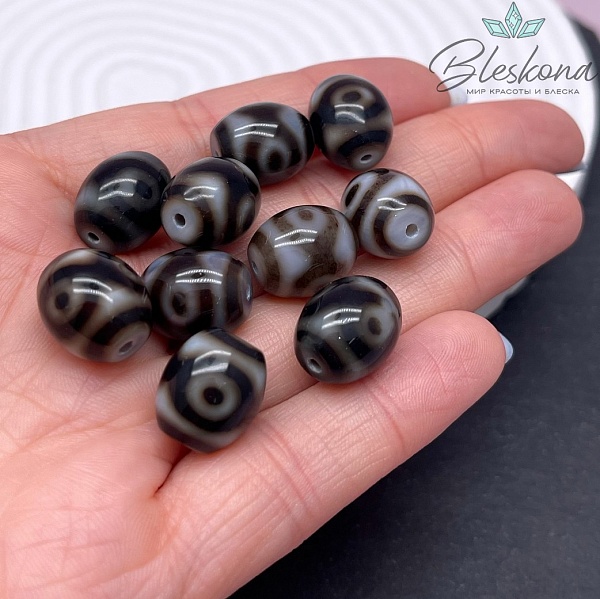 Бусина Дзи 3 глаза черно-белый бочонок 12*14 мм