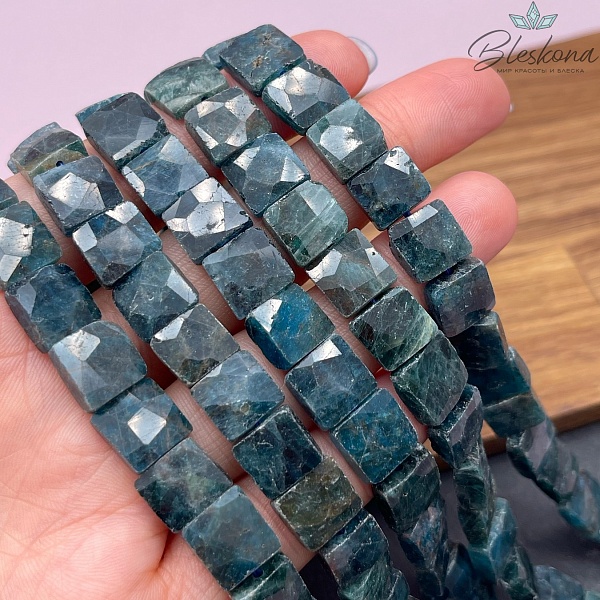 Апатит квадрат огранка 9,5-10 мм